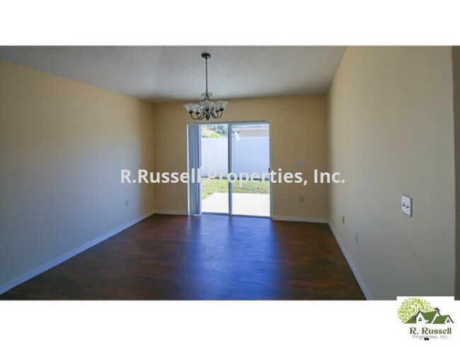 Foto del edificio - Home available for immediate move in. All ...