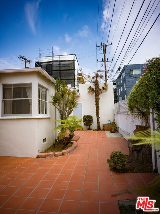 Foto del edificio - 1341 Stanford St