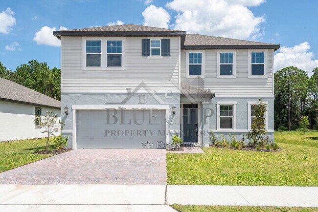 Building Photo - 1213 Pampus Dr