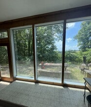 Building Photo - 20 Clearview Dr