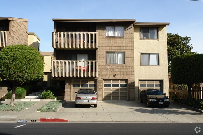 Foto del edificio - 464 Miller Ave