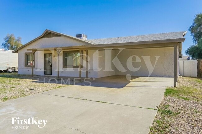 Foto del edificio - 11637 N 58th Dr