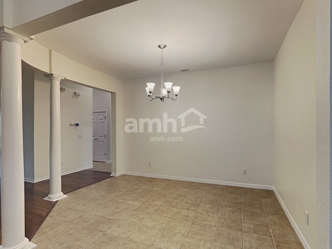 Foto del edificio - 6226 Bridgevista Dr