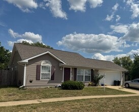 Building Photo - 806 S Sunny Ln