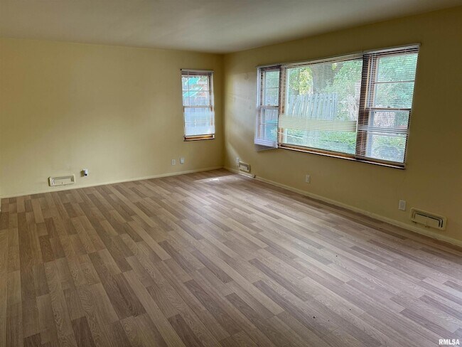 Foto del edificio - 2944 S 5th St