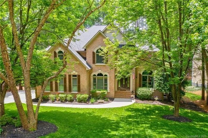 Foto principal - 8162 Buena Vista Dr