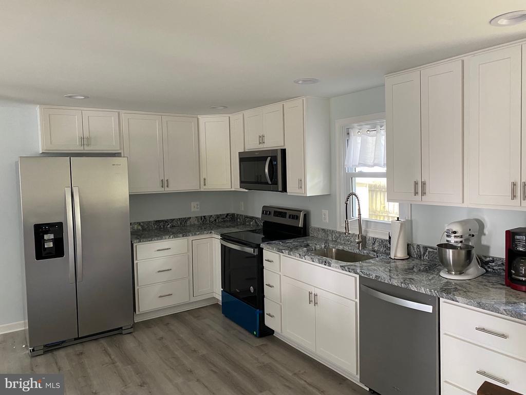 Foto principal - 6227 Dalrymple Rd