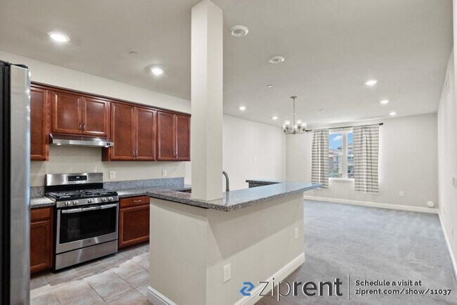 Foto del edificio - 1368 El Camino Real