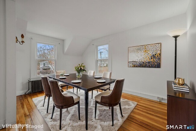 Building Photo - 24 N Main St