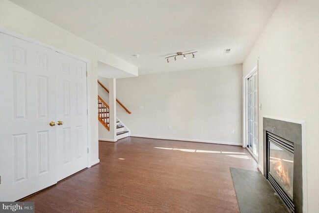 Building Photo - 105 Galway Ln