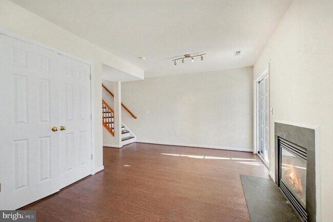 Foto del edificio - 105 Galway Ln