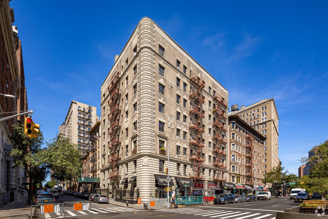 Foto principal - 2701-2707 Broadway