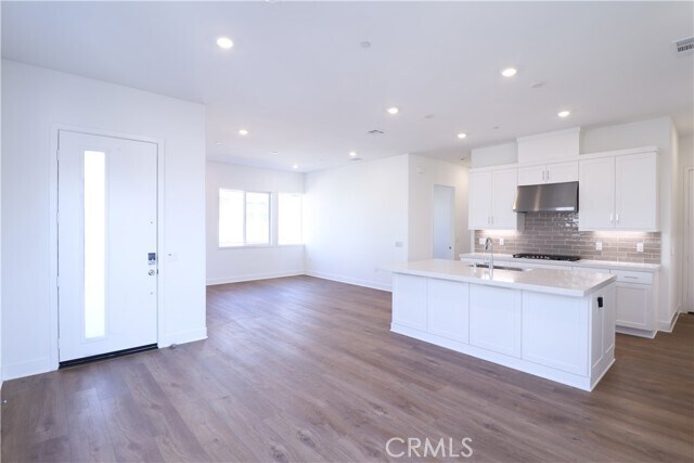 Building Photo - 273 Shoveler