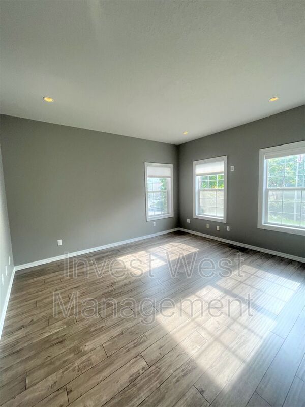 Foto del edificio - 2525 NW 23rd Ave
