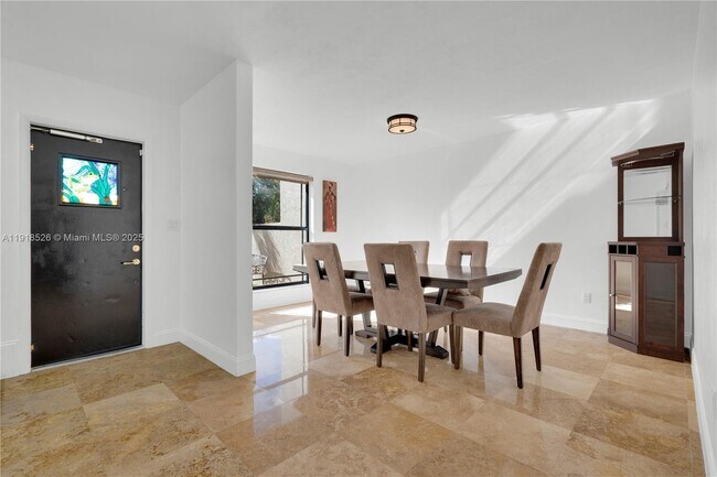 Foto del edificio - 9823 SW 93rd Terrace