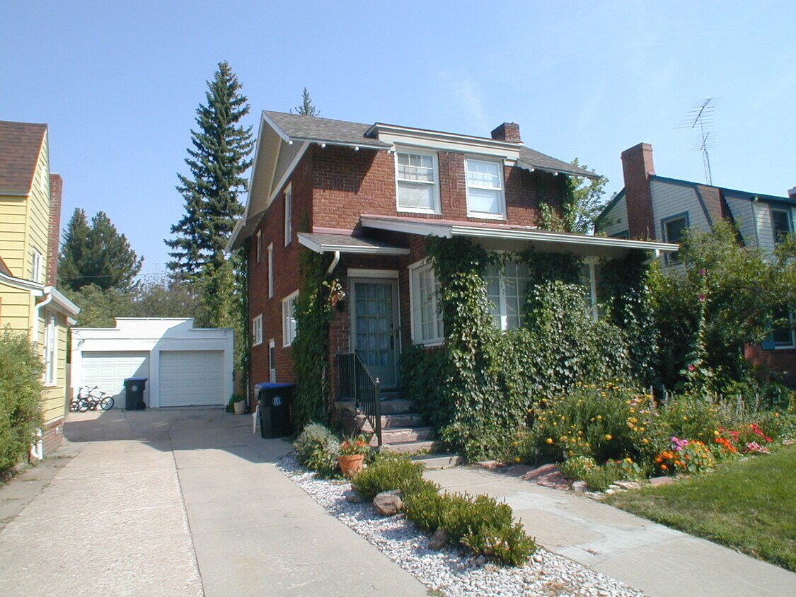 Primary Photo - House For Lease
