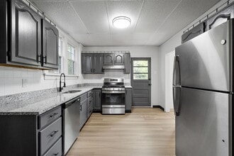 Building Photo - 2810 Freeland St