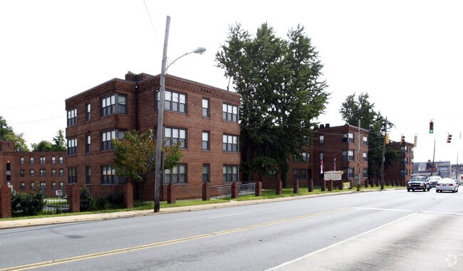 West Court Apartments Apartments in Wilmington DE Apartments com West Court Apartments Apartments in Wilmington DE Apartments com