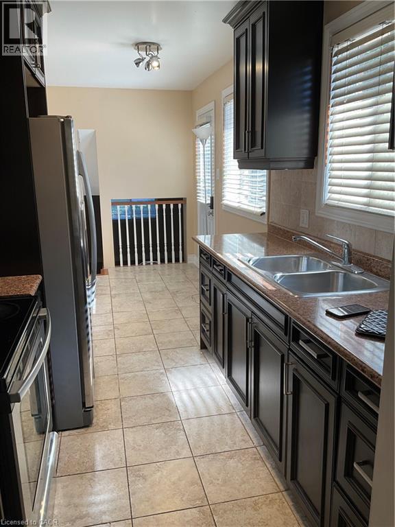 Building Photo - 486B KINGSCOURT Drive