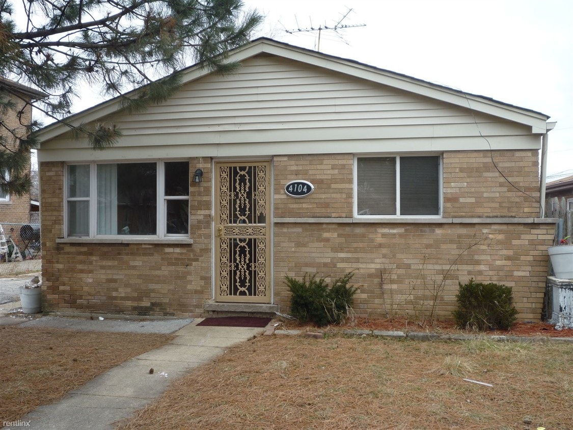 Primary Photo - 3 br, 1 bath House - 4104 W 137th St