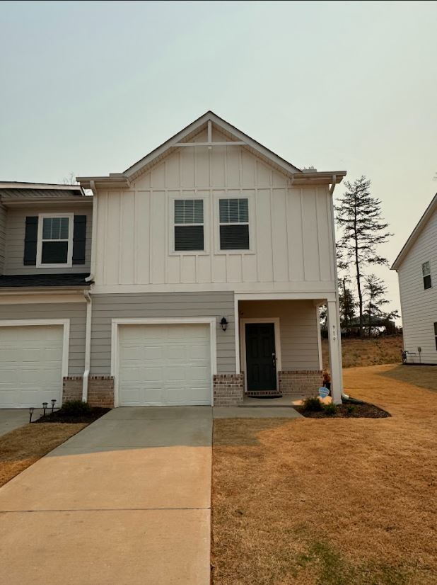 Building Photo - Furnished or Unfurnished – Modern 3BR Home in Prime Greer Location! Walkable, Stylish & Move-In R...