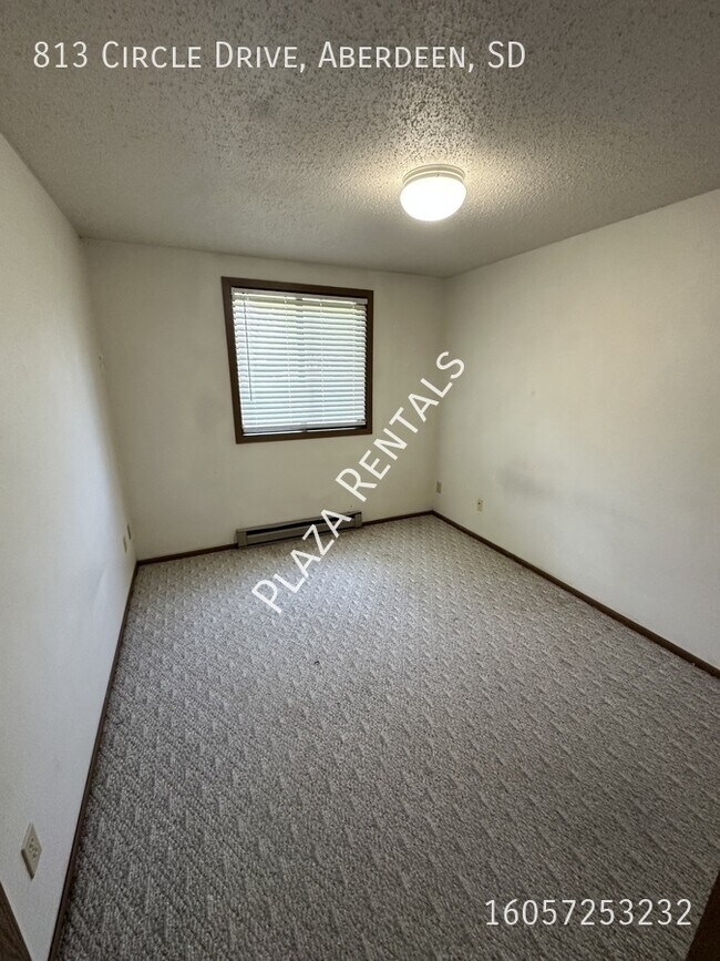 Foto del edificio - 307 11th Ave NW