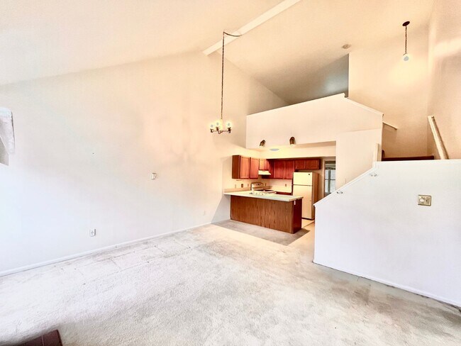 Foto del edificio - Spacious & Beautiful 1 Bedroom- 1.5 Bath with a Loft in Fort Collins, CO
