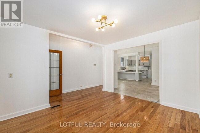 Building Photo - 30 Foster St