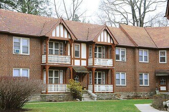 Building Photo - 116 Windermere Ave