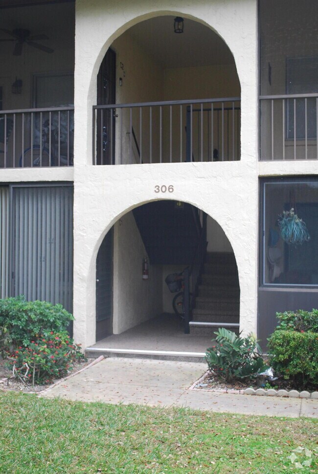 Pine Ridge South Condominiums Apartments for Rent Greenacres, FL 23