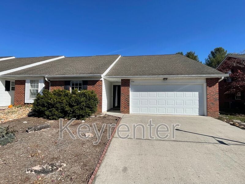 Primary Photo - 706 Harbor Way