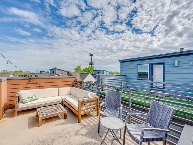 Foto del edificio - 1406 Waterloo Shore Ln