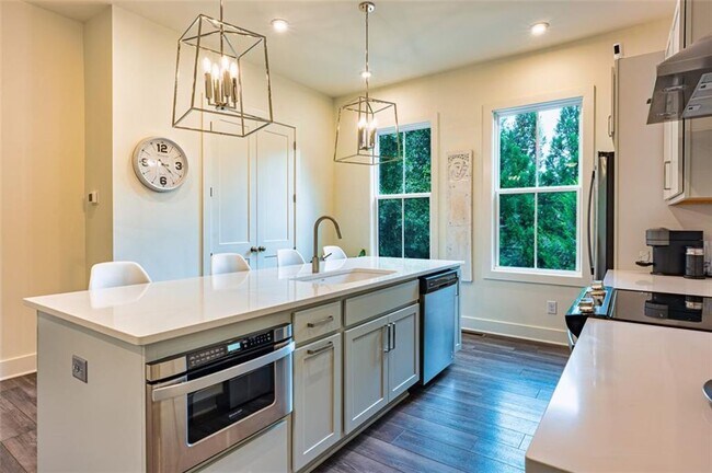 Foto del edificio - 305 Dilbeck Cir