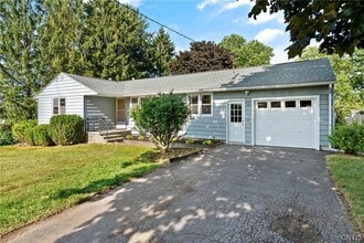 Building Photo - 107 Overlook Dr