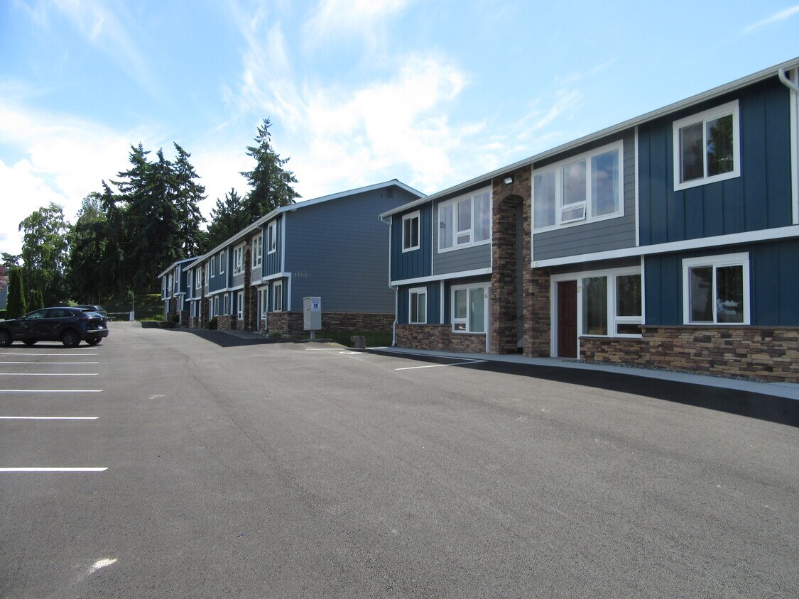 Parkview Condominimums - 1101 29th St