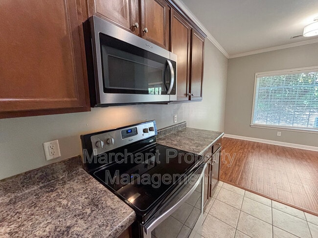 Building Photo - 209 Biddeford Pl