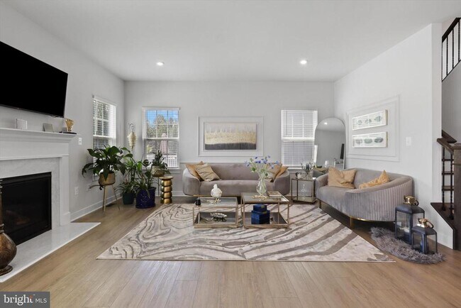 Building Photo - 521 Rivers Edge Dr