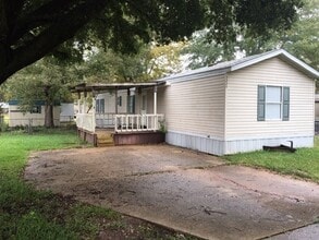 Building Photo - 5224 Clover Ln