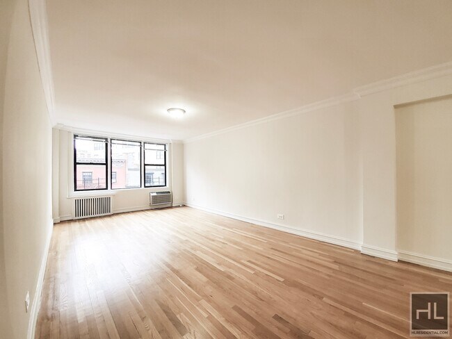 Building Photo - WEST 13 STREET