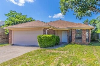 Building Photo - 7512 Down Hill Dr