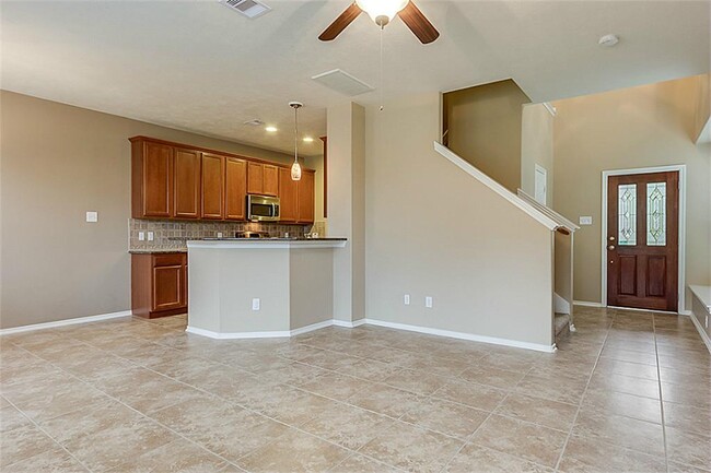Building Photo - 251 Bloomhill Pl