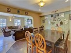 Foto principal - 8326 Elkhorn St