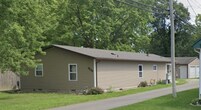 Primary Photo - Huntington - 3 BR 2 Bath Home!