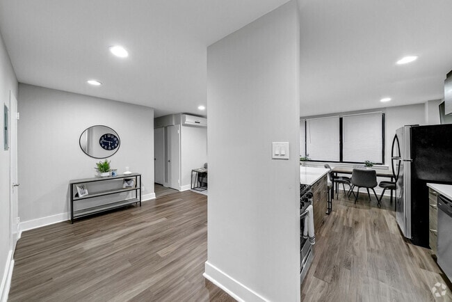 Building Photo - 5450 Wissahickon Ave