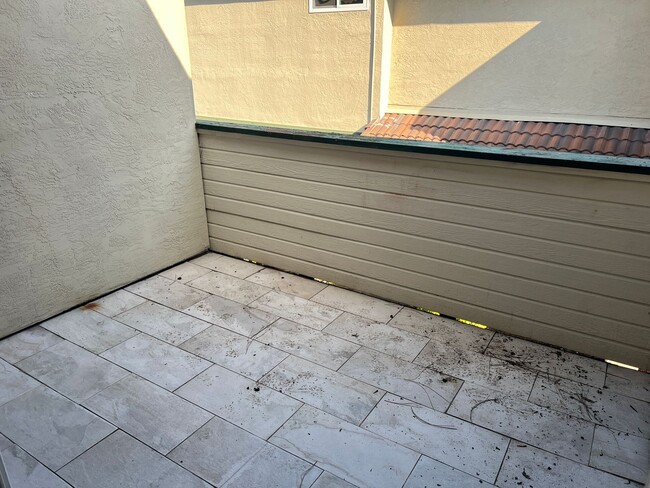 Foto del edificio - 2bd/2ba PRIVATELY GATED COMMUNITY WITH POOL AND MORE ACROSS FROM UNION LANDING SHOPPING CENTER!!!