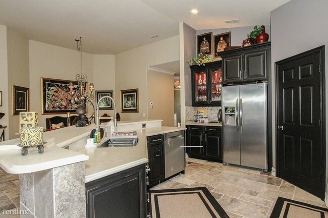 Foto del edificio - 3 br, 3 bath Condo - 135 Alta St Apt E