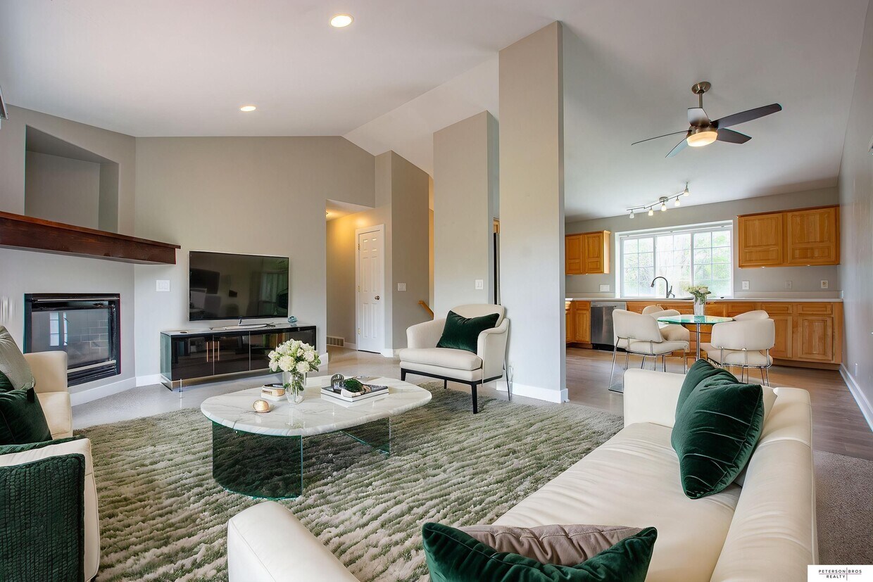 Foto principal - 7906 Howell St