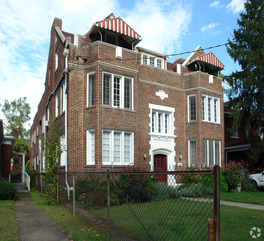 Foto del edificio - 1612 Virginia St