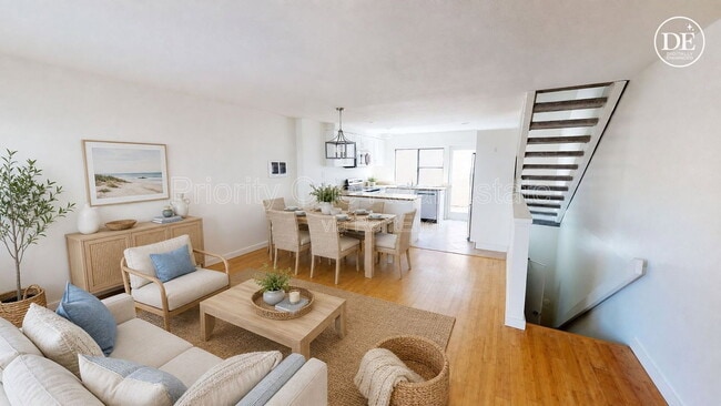 Building Photo - 8322 Via Sonoma