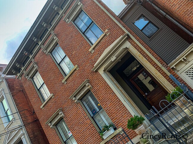 Building Photo - 523 Liberty Hl